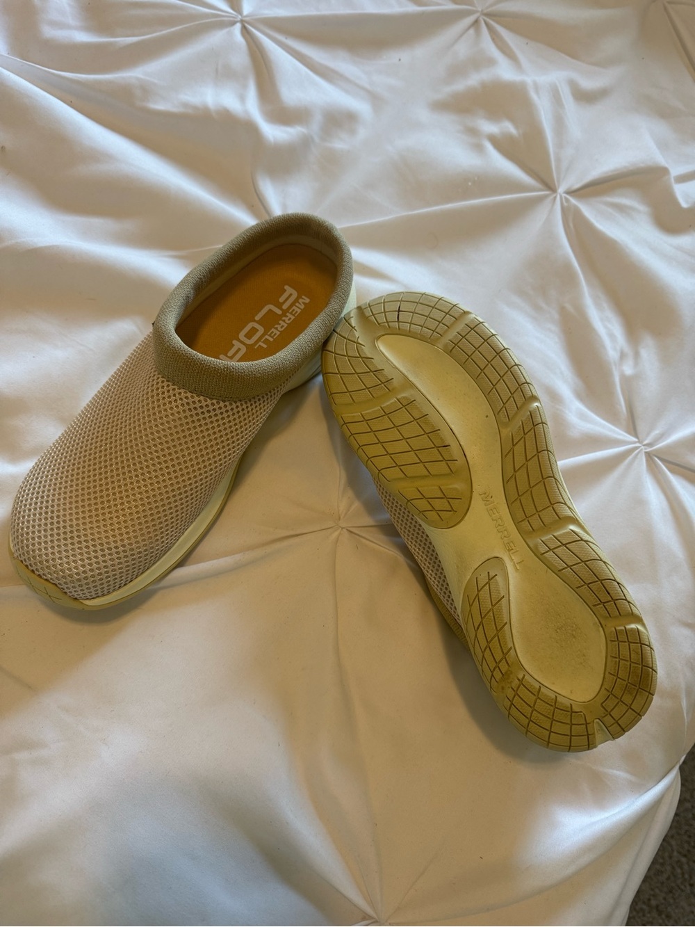 Merrell Slip-On Mesh Clogs in Light Beige